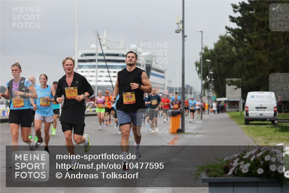 13.09.2026 - Kiel Lauf Andreas Tolksdorf http://msf.ph/oto/10477595 13.09.2026 11:50:44 Kiellinie 39, 7626, 3888, 3371, 7038 meine-sportfotos.de