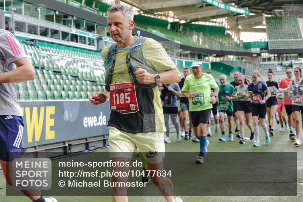 13.09.2026 - 21. swb-Marathon Bremen Michael Burmester http://msf.ph/oto/10477634 13.09.2026 13:17:32 Laufen im Stadion 134, 153, 231, 267, 271, 311, 404, 449, 588, 732, 753, 837, 990, 1057, 1185, 1312, 1424, 1425, 1465, 1539, 1790, 1813, 1825, 1844, 1868, 1987, 2056, 2067, 2096, 2123, 2259, 2351, 2357, 2358, 2363, 2381, 2389, 2419, 2532, 2550, 2562, 2579, 2586, 2601, 2647, 2655, 2664, 2778, 2797, 2799, 2821, 2846, 2849, 2880, 2893, 2974, 2984, 2996, 3104, 3133, 3146, 3180, 3195, 3210, 3213, 3314, 3337, 3366, 3387, 3421, 3431, 3476, 3479, 3501, 3506, 3537, 3548, 3633, 3654, 3740 meine-sportfotos.de