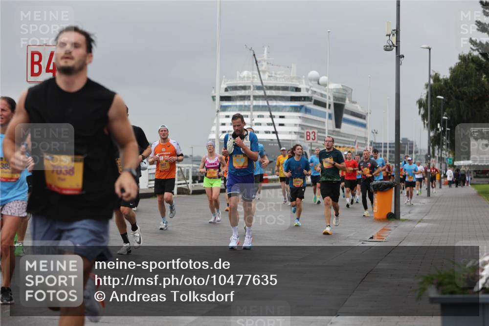 13.09.2026 - Kiel Lauf Andreas Tolksdorf http://msf.ph/oto/10477635 13.09.2026 11:50:46 Kiellinie 4, 388, 7038, 997, 11735, 3 meine-sportfotos.de