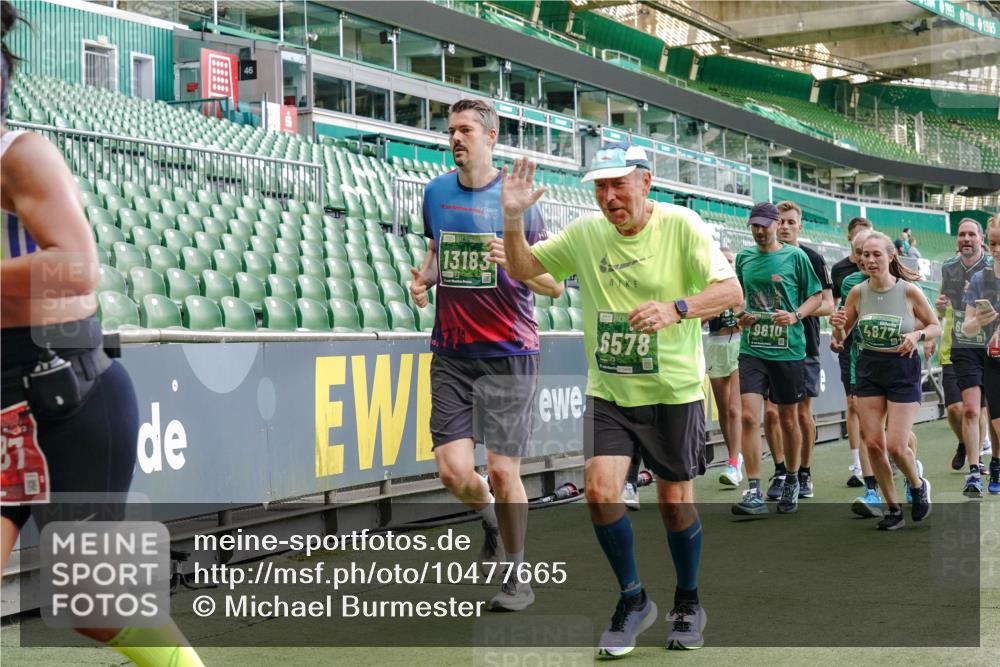 13.09.2026 - 21. swb-Marathon Bremen Michael Burmester http://msf.ph/oto/10477665 13.09.2026 13:17:34 Laufen im Stadion 134, 153, 231, 267, 271, 311, 404, 449, 588, 732, 753, 837, 990, 1057, 1185, 1312, 1424, 1425, 1465, 1539, 1790, 1813, 1825, 1844, 1868, 1987, 2056, 2067, 2096, 2123, 2259, 2351, 2357, 2358, 2363, 2381, 2389, 2419, 2532, 2550, 2562, 2579, 2586, 2601, 2614, 2647, 2655, 2778, 2797, 2799, 2821, 2849, 2880, 2893, 2974, 2984, 2996, 2999, 3104, 3146, 3180, 3195, 3210, 3213, 3314, 3337, 3366, 3387, 3421, 3431, 3476, 3479, 3501, 3506, 3537, 3548, 3633, 3654, 3740 meine-sportfotos.de