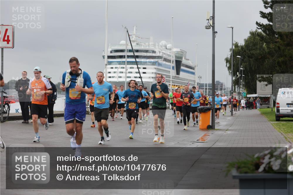 13.09.2026 - Kiel Lauf Andreas Tolksdorf http://msf.ph/oto/10477676 13.09.2026 11:50:47 Kiellinie 4, 99, 455, 4050, 11735 meine-sportfotos.de