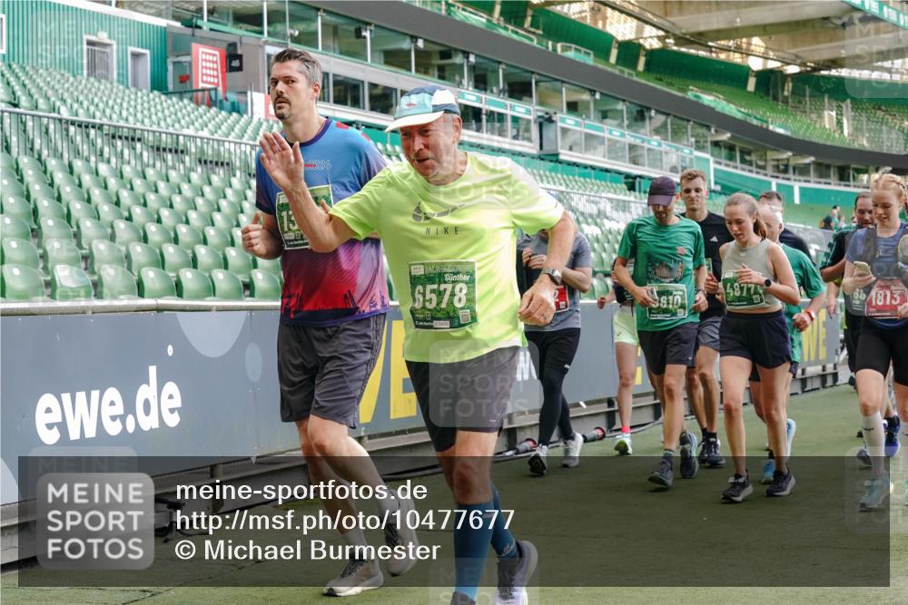 13.09.2026 - 21. swb-Marathon Bremen Michael Burmester http://msf.ph/oto/10477677 13.09.2026 13:17:34 Laufen im Stadion 134, 153, 231, 267, 271, 311, 404, 449, 588, 732, 753, 837, 990, 1057, 1185, 1312, 1424, 1425, 1465, 1539, 1790, 1813, 1825, 1844, 1868, 1987, 2056, 2067, 2096, 2123, 2259, 2351, 2357, 2358, 2363, 2381, 2389, 2419, 2532, 2550, 2562, 2579, 2586, 2601, 2614, 2647, 2655, 2778, 2797, 2799, 2821, 2849, 2880, 2893, 2974, 2984, 2996, 2999, 3104, 3146, 3180, 3195, 3210, 3213, 3314, 3337, 3366, 3387, 3421, 3431, 3476, 3479, 3501, 3506, 3537, 3548, 3633, 3654, 3740 meine-sportfotos.de