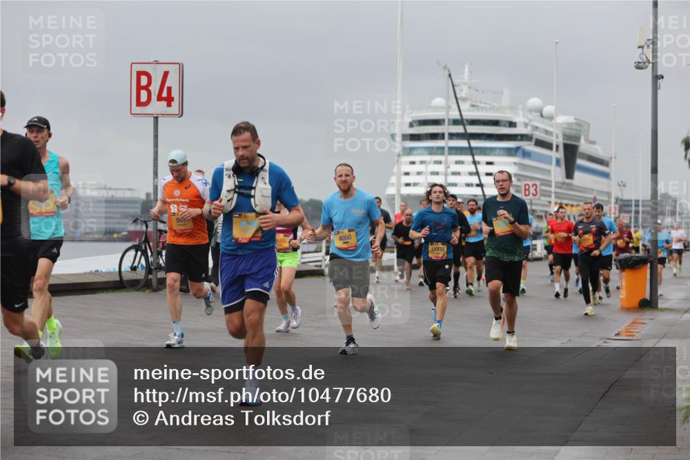 13.09.2026 - Kiel Lauf Andreas Tolksdorf http://msf.ph/oto/10477680 13.09.2026 11:50:48 Kiellinie 4, 99, 4050, 11735, 3 meine-sportfotos.de