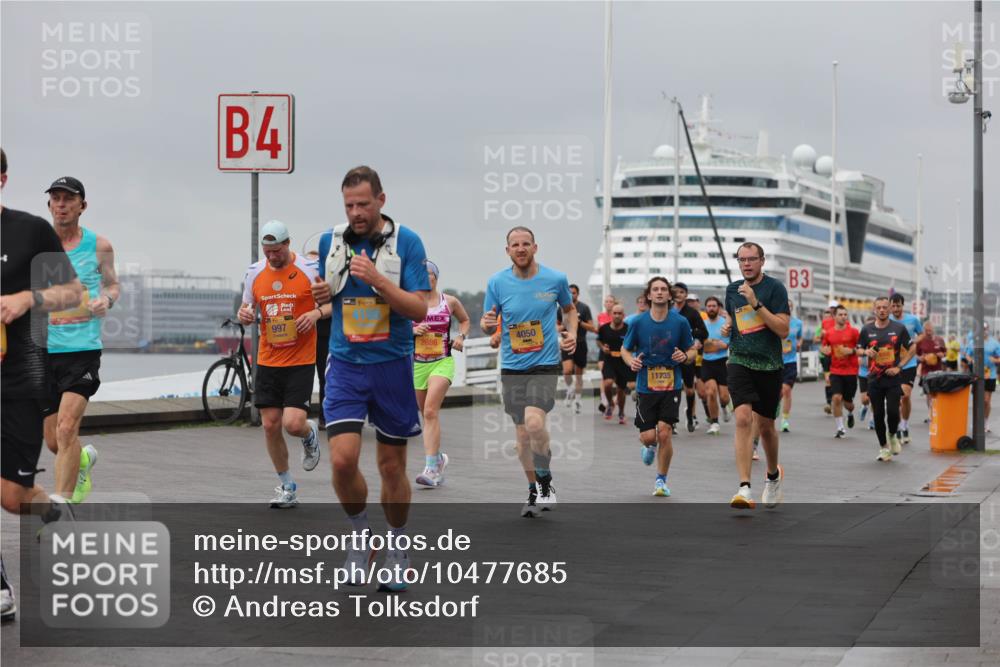 13.09.2026 - Kiel Lauf Andreas Tolksdorf http://msf.ph/oto/10477685 13.09.2026 11:50:48 Kiellinie 4, 997, 2686, 4050, 11735, 3 meine-sportfotos.de