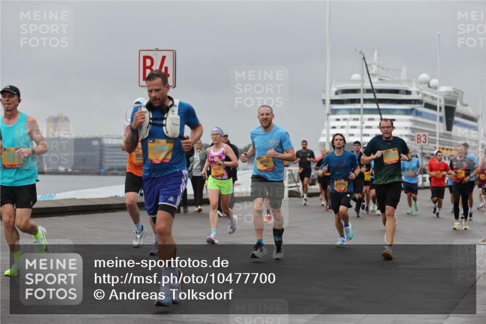 13.09.2026 - Kiel Lauf Andreas Tolksdorf http://msf.ph/oto/10477700 13.09.2026 11:50:49 Kiellinie 39, 4, 39, 997, 2686, 4050, 11735, 3 meine-sportfotos.de