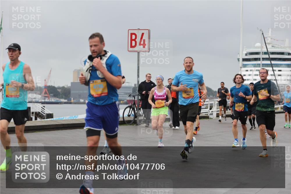 13.09.2026 - Kiel Lauf Andreas Tolksdorf http://msf.ph/oto/10477706 13.09.2026 11:50:49 Kiellinie 4, 2686, 4050, 11735 meine-sportfotos.de