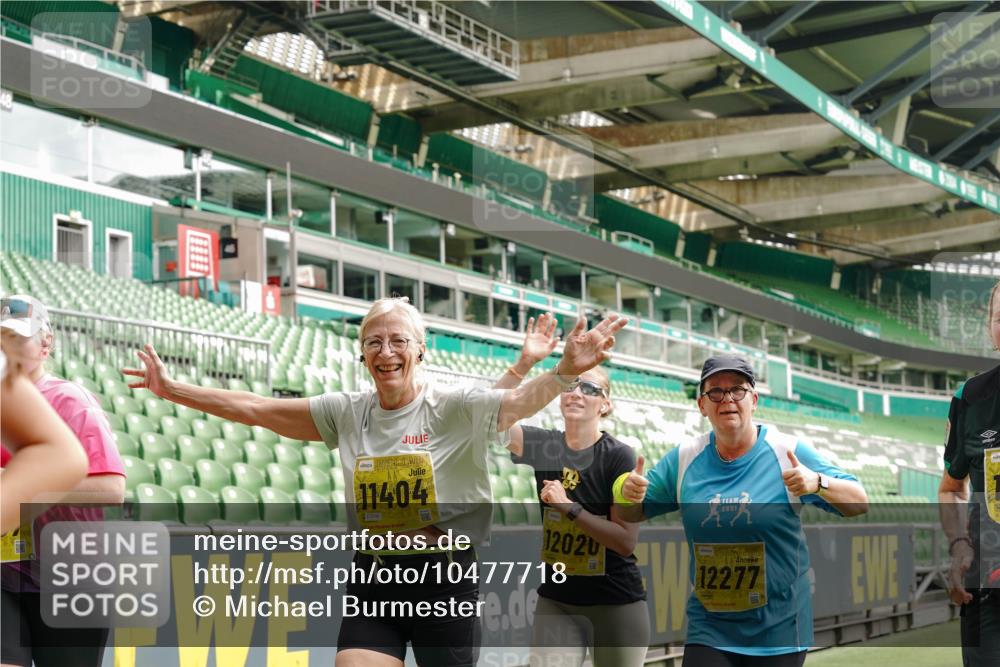 13.09.2026 - 21. swb-Marathon Bremen Michael Burmester http://msf.ph/oto/10477718 13.09.2026 10:40:03 Laufen im Stadion 10135, 10138, 10139, 10156, 10169, 10204, 10213, 10217, 10229, 10234, 10238, 10279, 10280, 10299, 10314, 10321, 10354, 10360, 10363, 10364, 10378, 10386, 10404, 10406, 10417, 10424, 10435, 10455, 10457, 10469, 10484, 10493, 10501, 10505, 10510, 10511, 10545, 10556, 10570, 10576, 10580, 10582, 10595, 10599, 10609, 10611, 10616, 10619, 10630, 10653, 10660, 10662, 10664, 10686, 10694, 10696, 10712, 10737, 10743, 10751 meine-sportfotos.de
