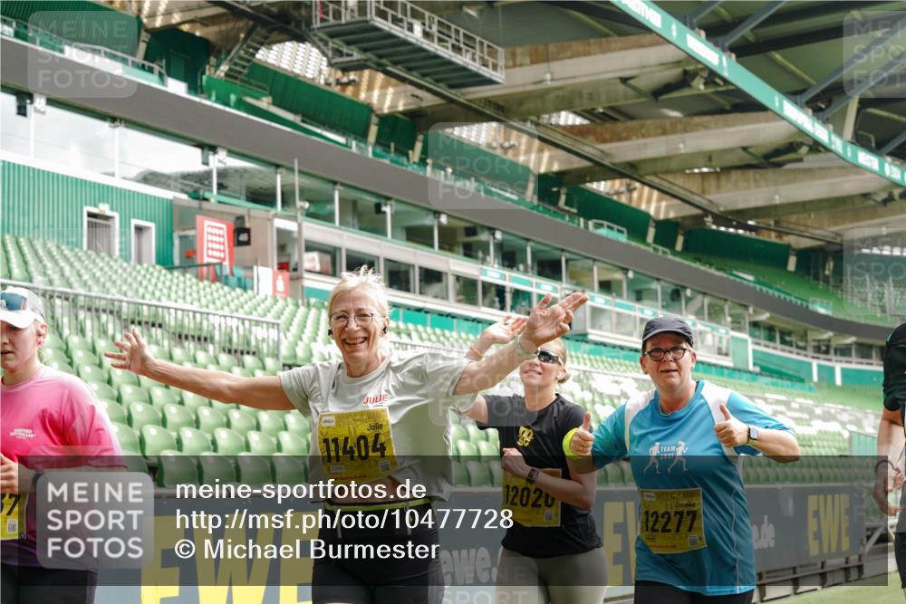 13.09.2026 - 21. swb-Marathon Bremen Michael Burmester http://msf.ph/oto/10477728 13.09.2026 10:40:03 Laufen im Stadion 10135, 10138, 10139, 10156, 10169, 10204, 10213, 10217, 10229, 10234, 10238, 10279, 10280, 10299, 10314, 10321, 10354, 10360, 10363, 10364, 10378, 10386, 10404, 10406, 10417, 10424, 10435, 10455, 10457, 10469, 10484, 10493, 10501, 10505, 10510, 10511, 10545, 10556, 10570, 10576, 10580, 10582, 10595, 10599, 10609, 10611, 10616, 10619, 10630, 10653, 10660, 10662, 10664, 10686, 10694, 10696, 10712, 10737, 10743, 10751 meine-sportfotos.de