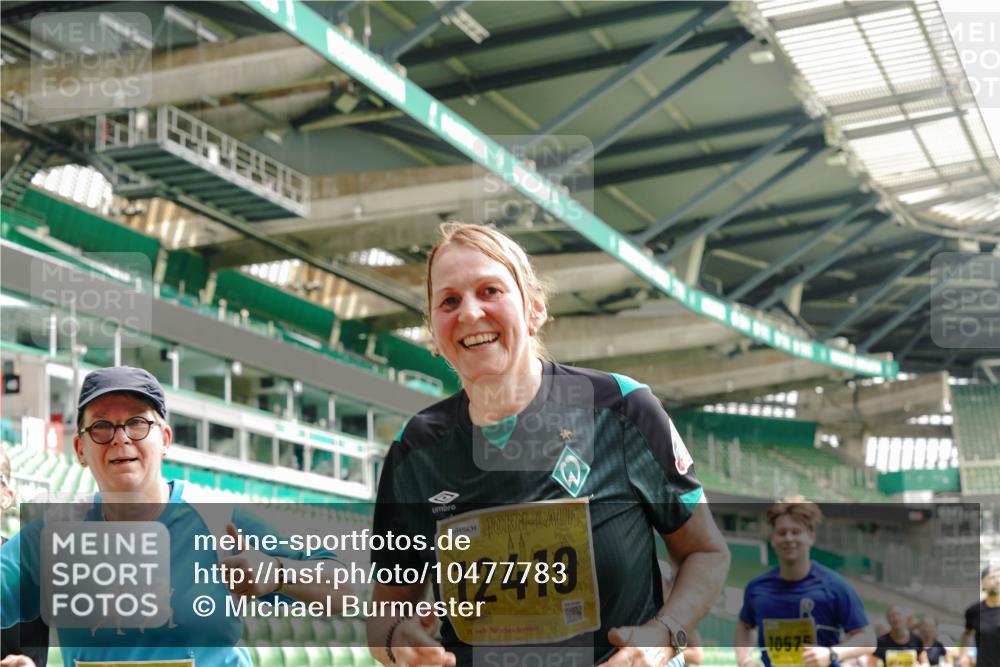 13.09.2026 - 21. swb-Marathon Bremen Michael Burmester http://msf.ph/oto/10477783 13.09.2026 10:40:04 Laufen im Stadion 10135, 10138, 10139, 10156, 10169, 10204, 10213, 10217, 10229, 10234, 10238, 10279, 10280, 10299, 10314, 10321, 10354, 10360, 10363, 10364, 10378, 10386, 10404, 10406, 10417, 10424, 10435, 10455, 10457, 10469, 10484, 10493, 10501, 10505, 10510, 10511, 10545, 10556, 10570, 10576, 10580, 10582, 10595, 10599, 10609, 10611, 10616, 10619, 10630, 10653, 10660, 10662, 10664, 10686, 10694, 10696, 10712, 10737, 10743, 10751 meine-sportfotos.de
