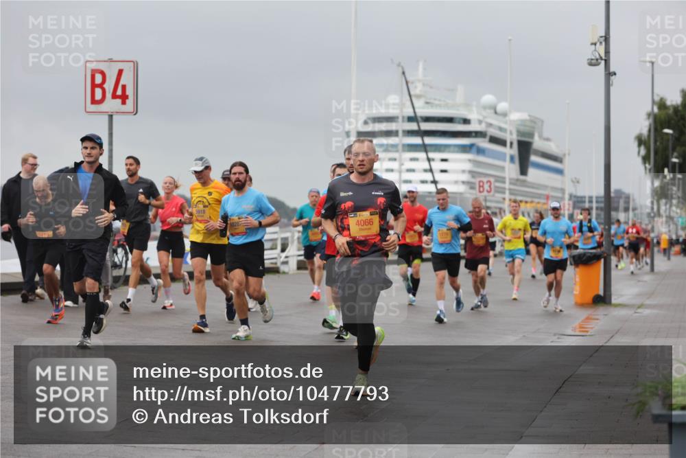 13.09.2026 - Kiel Lauf Andreas Tolksdorf http://msf.ph/oto/10477793 13.09.2026 11:50:54 Kiellinie 4, 5918, 4066, 1276, 3 meine-sportfotos.de