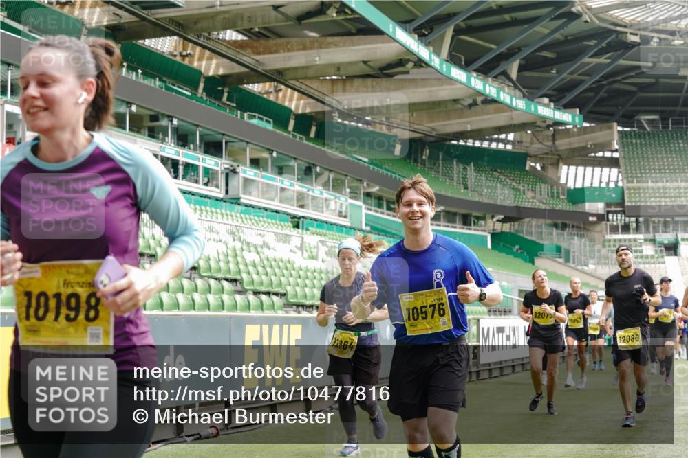 13.09.2026 - 21. swb-Marathon Bremen Michael Burmester http://msf.ph/oto/10477816 13.09.2026 10:40:05 Laufen im Stadion 10135, 10138, 10139, 10156, 10169, 10204, 10213, 10217, 10229, 10234, 10238, 10279, 10280, 10299, 10314, 10321, 10354, 10360, 10363, 10364, 10378, 10386, 10404, 10406, 10417, 10424, 10435, 10455, 10457, 10469, 10484, 10493, 10501, 10505, 10510, 10511, 10545, 10556, 10570, 10576, 10580, 10582, 10595, 10599, 10609, 10611, 10616, 10619, 10630, 10653, 10660, 10662, 10664, 10686, 10694, 10696, 10712, 10737, 10743, 10751 meine-sportfotos.de
