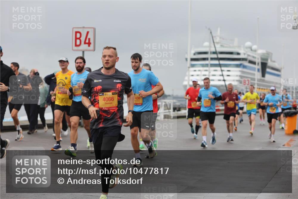 13.09.2026 - Kiel Lauf Andreas Tolksdorf http://msf.ph/oto/10477817 13.09.2026 11:50:55 Kiellinie 4, 5918, 10287, 38, 4066, 436, 83 meine-sportfotos.de
