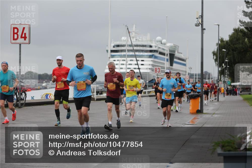 13.09.2026 - Kiel Lauf Andreas Tolksdorf http://msf.ph/oto/10477854 13.09.2026 11:50:58 Kiellinie 5852, 4, 5971, 1276, 12235, 3, 1756 meine-sportfotos.de