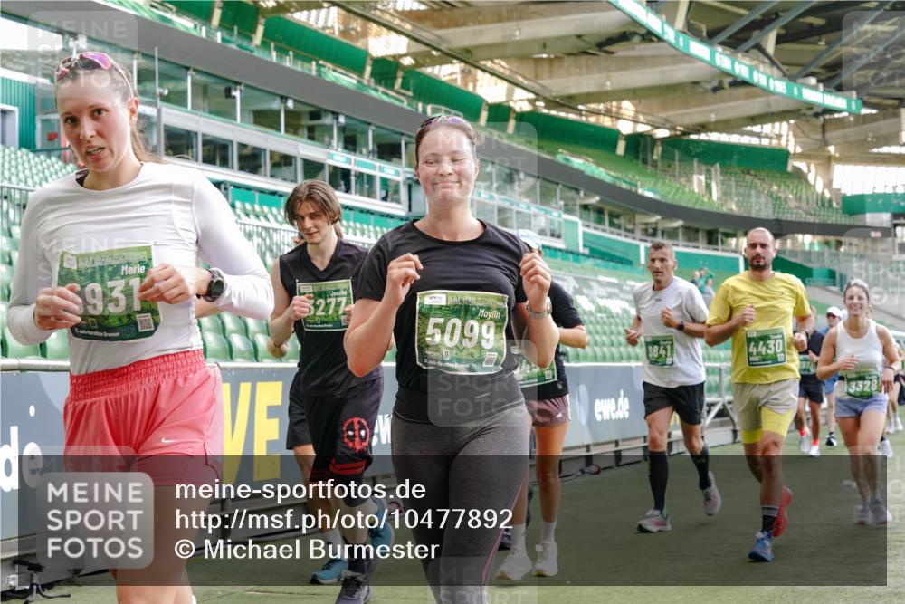 13.09.2026 - 21. swb-Marathon Bremen Michael Burmester http://msf.ph/oto/10477892 13.09.2026 13:17:39 Laufen im Stadion 134, 153, 267, 271, 311, 404, 449, 546, 588, 732, 753, 837, 990, 1057, 1185, 1312, 1424, 1425, 1465, 1539, 1790, 1813, 1825, 1844, 1868, 1987, 2056, 2067, 2096, 2123, 2259, 2357, 2358, 2363, 2381, 2389, 2419, 2532, 2550, 2562, 2579, 2586, 2601, 2614, 2647, 2655, 2778, 2797, 2821, 2849, 2857, 2880, 2893, 2974, 2984, 2996, 2999, 3100, 3104, 3146, 3180, 3195, 3210, 3213, 3314, 3337, 3366, 3387, 3421, 3431, 3476, 3479, 3501, 3506, 3537, 3548, 3633, 3654, 3740, 4478 meine-sportfotos.de