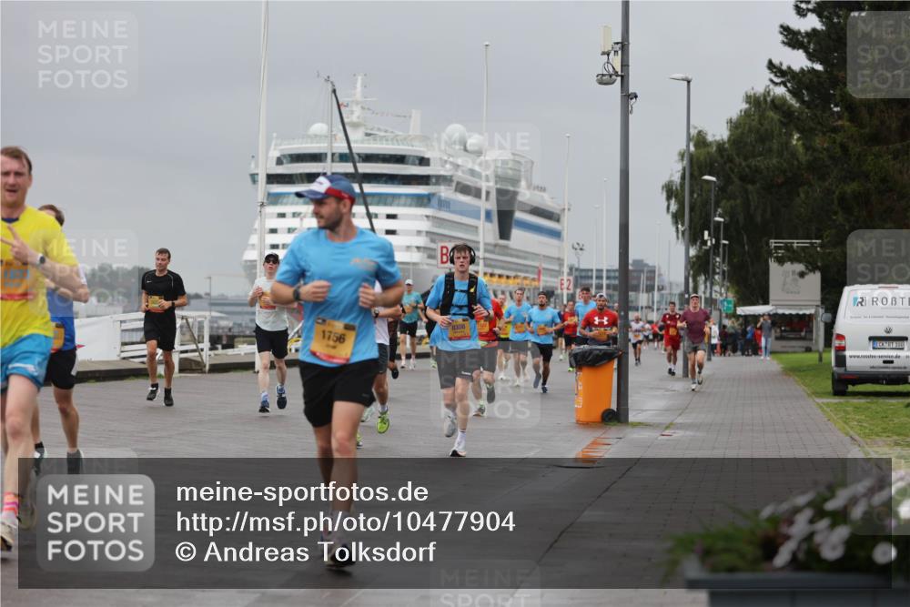 13.09.2026 - Kiel Lauf Andreas Tolksdorf http://msf.ph/oto/10477904 13.09.2026 11:51:01 Kiellinie 1756, 8308, 100, 012 meine-sportfotos.de