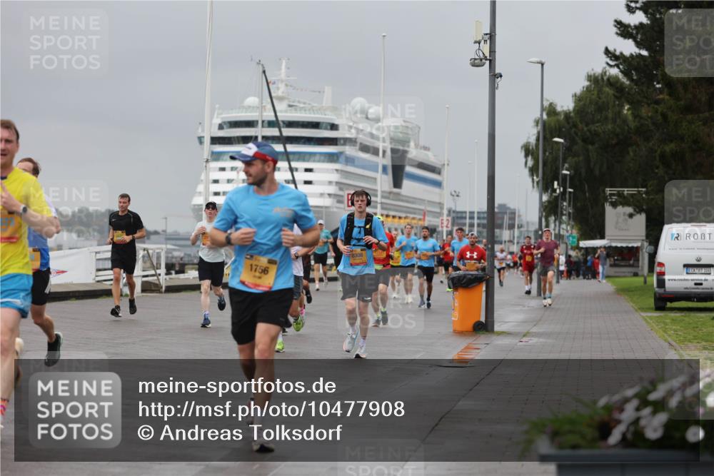 13.09.2026 - Kiel Lauf Andreas Tolksdorf http://msf.ph/oto/10477908 13.09.2026 11:51:01 Kiellinie 1756, 8308, 100 meine-sportfotos.de