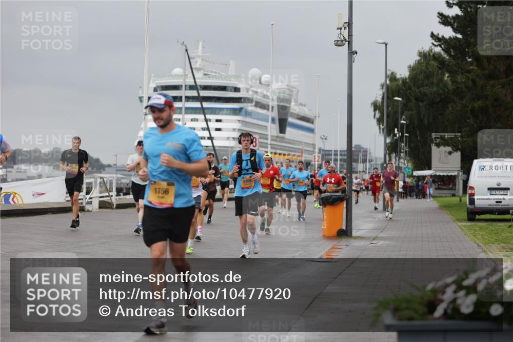 13.09.2026 - Kiel Lauf Andreas Tolksdorf http://msf.ph/oto/10477920 13.09.2026 11:51:01 Kiellinie 8308, 12422, 1756, 100, 071 meine-sportfotos.de