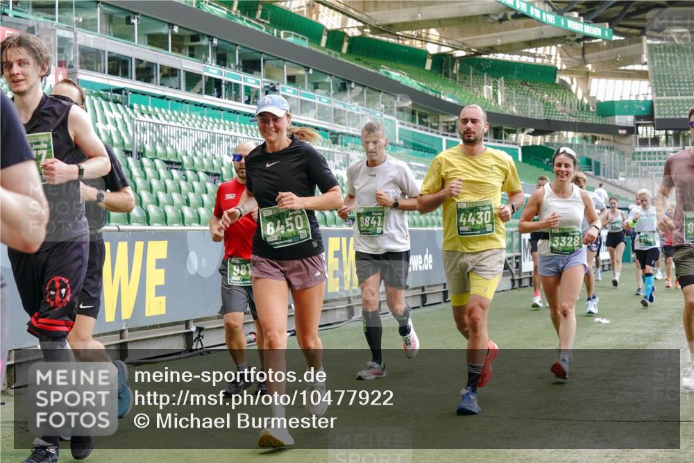 13.09.2026 - 21. swb-Marathon Bremen Michael Burmester http://msf.ph/oto/10477922 13.09.2026 13:17:40 Laufen im Stadion 134, 153, 267, 271, 311, 404, 449, 546, 588, 732, 753, 837, 990, 1057, 1185, 1312, 1424, 1425, 1465, 1539, 1790, 1813, 1825, 1844, 1868, 1987, 2056, 2067, 2096, 2123, 2259, 2357, 2358, 2363, 2381, 2389, 2419, 2532, 2550, 2562, 2586, 2601, 2614, 2647, 2655, 2778, 2797, 2821, 2849, 2857, 2880, 2893, 2974, 2984, 2996, 2999, 3096, 3100, 3104, 3146, 3180, 3195, 3210, 3213, 3314, 3337, 3366, 3387, 3421, 3431, 3476, 3479, 3501, 3506, 3537, 3548, 3633, 3654, 3740, 4478 meine-sportfotos.de