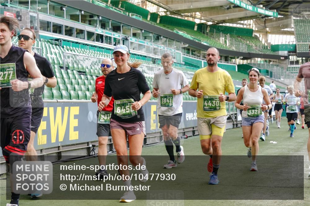 13.09.2026 - 21. swb-Marathon Bremen Michael Burmester http://msf.ph/oto/10477930 13.09.2026 13:17:40 Laufen im Stadion 134, 153, 267, 271, 311, 404, 449, 546, 588, 732, 753, 837, 990, 1057, 1185, 1312, 1424, 1425, 1465, 1539, 1790, 1813, 1825, 1844, 1868, 1987, 2056, 2067, 2096, 2123, 2259, 2357, 2358, 2363, 2381, 2389, 2419, 2532, 2550, 2562, 2586, 2601, 2614, 2647, 2655, 2778, 2797, 2821, 2849, 2857, 2880, 2893, 2974, 2984, 2996, 2999, 3096, 3100, 3104, 3146, 3180, 3195, 3210, 3213, 3314, 3337, 3366, 3387, 3421, 3431, 3476, 3479, 3501, 3506, 3537, 3548, 3633, 3654, 3740, 4478 meine-sportfotos.de