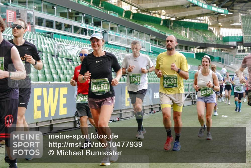 13.09.2026 - 21. swb-Marathon Bremen Michael Burmester http://msf.ph/oto/10477939 13.09.2026 13:17:40 Laufen im Stadion 134, 153, 267, 271, 311, 404, 449, 546, 588, 732, 753, 837, 990, 1057, 1185, 1312, 1424, 1425, 1465, 1539, 1790, 1813, 1825, 1844, 1868, 1987, 2056, 2067, 2096, 2123, 2259, 2357, 2358, 2363, 2381, 2389, 2419, 2532, 2550, 2562, 2586, 2601, 2614, 2647, 2655, 2778, 2797, 2821, 2849, 2857, 2880, 2893, 2974, 2984, 2996, 2999, 3096, 3100, 3104, 3146, 3180, 3195, 3210, 3213, 3314, 3337, 3366, 3387, 3421, 3431, 3476, 3479, 3501, 3506, 3537, 3548, 3633, 3654, 3740, 4478 meine-sportfotos.de