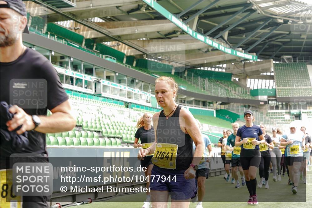 13.09.2026 - 21. swb-Marathon Bremen Michael Burmester http://msf.ph/oto/10477944 13.09.2026 10:40:10 Laufen im Stadion 10135, 10138, 10139, 10156, 10169, 10204, 10213, 10217, 10229, 10234, 10238, 10279, 10280, 10299, 10314, 10321, 10354, 10360, 10363, 10364, 10378, 10386, 10404, 10406, 10417, 10424, 10435, 10455, 10457, 10469, 10484, 10493, 10501, 10505, 10510, 10511, 10545, 10556, 10570, 10576, 10580, 10582, 10595, 10599, 10609, 10611, 10616, 10619, 10630, 10653, 10660, 10662, 10664, 10686, 10694, 10696, 10712, 10737, 10743, 10751 meine-sportfotos.de