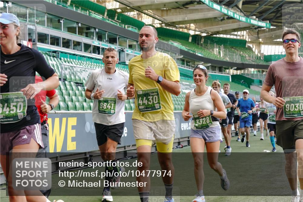 13.09.2026 - 21. swb-Marathon Bremen Michael Burmester http://msf.ph/oto/10477974 13.09.2026 13:17:41 Laufen im Stadion 134, 153, 267, 271, 311, 404, 449, 546, 588, 732, 753, 837, 990, 1057, 1185, 1312, 1424, 1425, 1465, 1539, 1790, 1813, 1825, 1844, 1868, 1987, 2056, 2067, 2096, 2123, 2259, 2357, 2358, 2363, 2381, 2389, 2419, 2532, 2550, 2562, 2586, 2601, 2614, 2647, 2655, 2778, 2797, 2821, 2849, 2857, 2880, 2893, 2974, 2984, 2996, 2999, 3096, 3100, 3104, 3146, 3180, 3195, 3210, 3213, 3314, 3337, 3366, 3387, 3421, 3431, 3476, 3479, 3501, 3506, 3537, 3548, 3633, 3654, 3740, 4478 meine-sportfotos.de