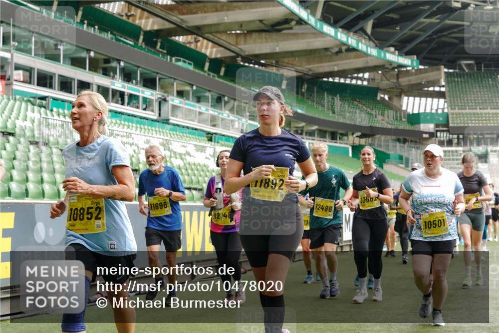 13.09.2026 - 21. swb-Marathon Bremen Michael Burmester http://msf.ph/oto/10478020 13.09.2026 10:40:12 Laufen im Stadion 10135, 10138, 10139, 10156, 10169, 10204, 10213, 10217, 10229, 10234, 10238, 10279, 10280, 10299, 10314, 10321, 10354, 10360, 10363, 10364, 10378, 10386, 10404, 10406, 10417, 10424, 10435, 10455, 10457, 10469, 10483, 10484, 10493, 10501, 10505, 10510, 10511, 10545, 10556, 10570, 10576, 10580, 10582, 10586, 10595, 10599, 10609, 10611, 10616, 10619, 10630, 10653, 10660, 10662, 10664, 10686, 10694, 10696, 10712, 10737, 10743, 10751 meine-sportfotos.de