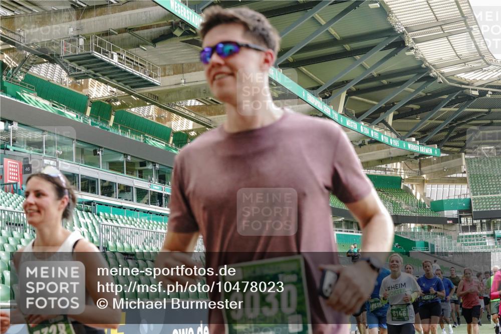 13.09.2026 - 21. swb-Marathon Bremen Michael Burmester http://msf.ph/oto/10478023 13.09.2026 13:17:43 Laufen im Stadion 134, 153, 267, 271, 311, 404, 449, 546, 588, 732, 753, 837, 990, 1057, 1312, 1424, 1425, 1465, 1539, 1790, 1813, 1825, 1844, 1868, 1987, 2056, 2067, 2096, 2123, 2259, 2357, 2358, 2363, 2381, 2389, 2419, 2532, 2550, 2562, 2586, 2601, 2614, 2647, 2655, 2778, 2797, 2821, 2849, 2857, 2880, 2893, 2974, 2984, 2996, 2999, 3096, 3100, 3104, 3146, 3180, 3195, 3210, 3213, 3314, 3337, 3366, 3387, 3421, 3431, 3476, 3479, 3501, 3506, 3537, 3548, 3633, 3654, 3740, 4478 meine-sportfotos.de