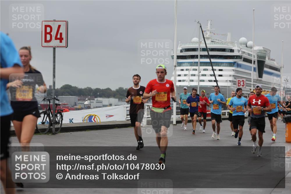 13.09.2026 - Kiel Lauf Andreas Tolksdorf http://msf.ph/oto/10478030 13.09.2026 11:51:07 Kiellinie 1911, 4, 4813, 12422, 3, 9006, 11224 meine-sportfotos.de