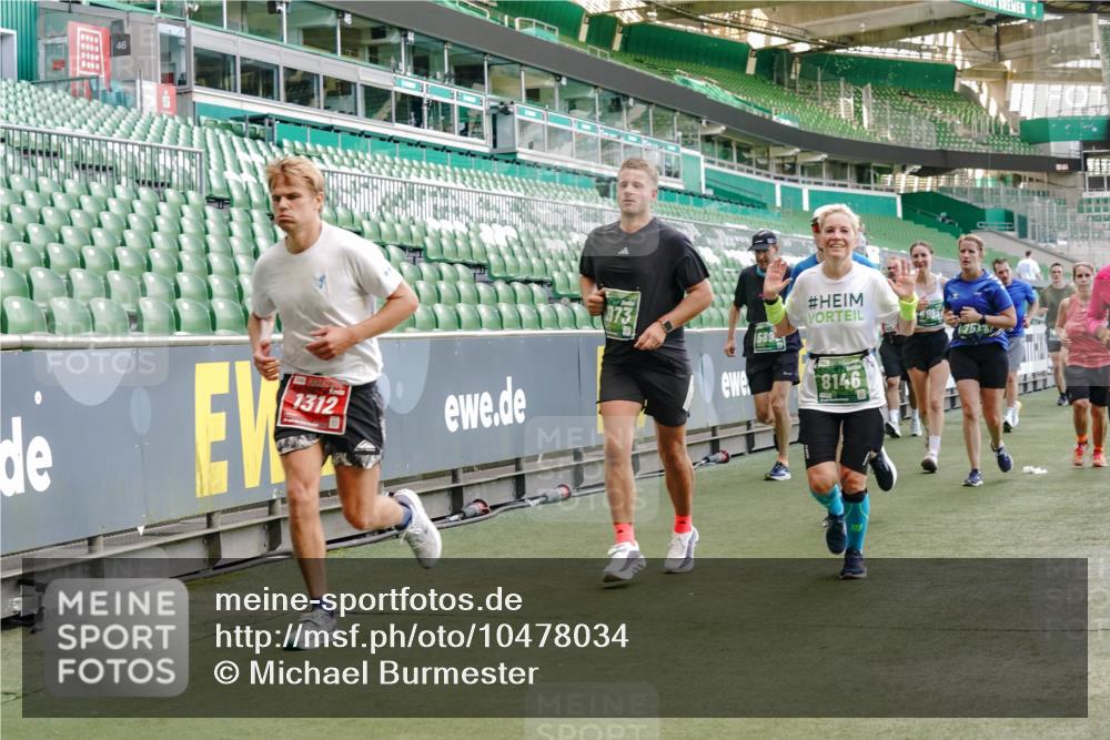 13.09.2026 - 21. swb-Marathon Bremen Michael Burmester http://msf.ph/oto/10478034 13.09.2026 13:17:44 Laufen im Stadion 134, 153, 267, 271, 311, 404, 449, 546, 588, 732, 753, 837, 990, 1057, 1312, 1424, 1425, 1465, 1539, 1790, 1813, 1825, 1844, 1868, 1987, 2056, 2067, 2096, 2123, 2259, 2357, 2358, 2363, 2381, 2389, 2419, 2532, 2550, 2562, 2586, 2601, 2614, 2647, 2655, 2778, 2797, 2821, 2849, 2857, 2880, 2893, 2974, 2984, 2996, 2999, 3096, 3100, 3104, 3146, 3180, 3195, 3210, 3213, 3314, 3337, 3366, 3421, 3431, 3476, 3479, 3501, 3506, 3537, 3548, 3633, 3654, 3740, 4478 meine-sportfotos.de