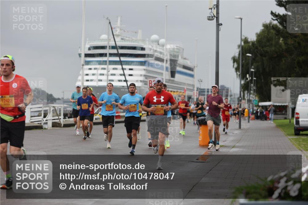 13.09.2026 - Kiel Lauf Andreas Tolksdorf http://msf.ph/oto/10478047 13.09.2026 11:51:09 Kiellinie 12422, 5746, 6366, 9006, 1224 meine-sportfotos.de