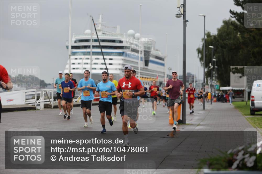13.09.2026 - Kiel Lauf Andreas Tolksdorf http://msf.ph/oto/10478061 13.09.2026 11:51:09 Kiellinie 6366, 900 meine-sportfotos.de