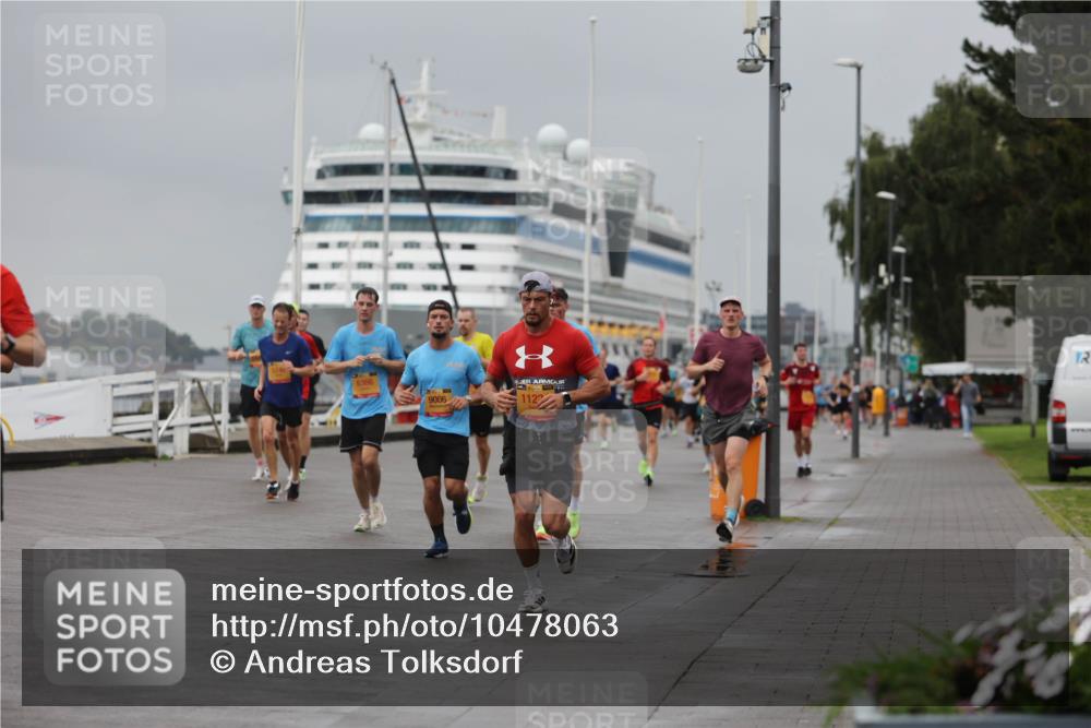 13.09.2026 - Kiel Lauf Andreas Tolksdorf http://msf.ph/oto/10478063 13.09.2026 11:51:09 Kiellinie 6366, 9006 meine-sportfotos.de