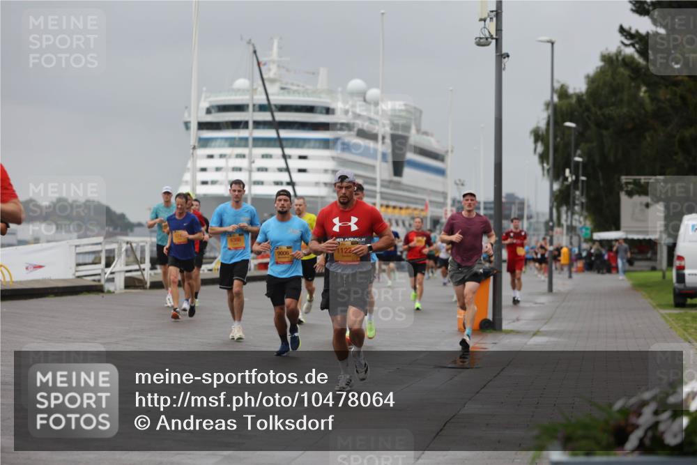 13.09.2026 - Kiel Lauf Andreas Tolksdorf http://msf.ph/oto/10478064 13.09.2026 11:51:09 Kiellinie 6366, 9006, 1122 meine-sportfotos.de