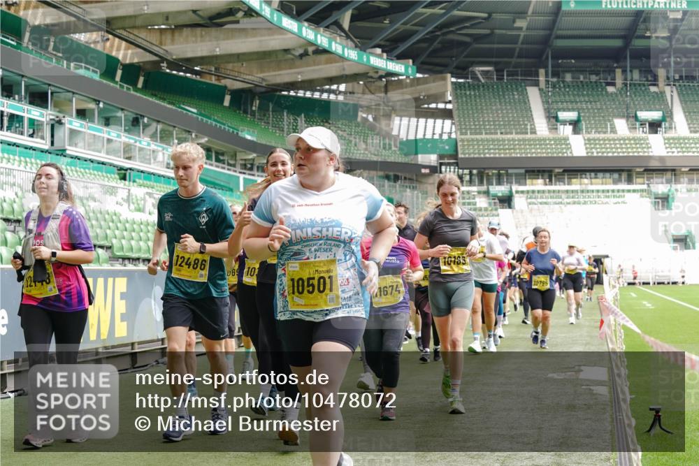 13.09.2026 - 21. swb-Marathon Bremen Michael Burmester http://msf.ph/oto/10478072 13.09.2026 10:40:13 Laufen im Stadion 10135, 10138, 10139, 10156, 10169, 10204, 10213, 10217, 10229, 10234, 10238, 10279, 10280, 10299, 10314, 10321, 10354, 10360, 10363, 10364, 10378, 10386, 10404, 10406, 10417, 10424, 10435, 10455, 10457, 10469, 10483, 10484, 10493, 10501, 10505, 10510, 10511, 10545, 10556, 10570, 10576, 10580, 10582, 10586, 10595, 10599, 10609, 10611, 10616, 10619, 10630, 10653, 10660, 10662, 10664, 10686, 10694, 10696, 10712, 10737, 10743, 10751 meine-sportfotos.de