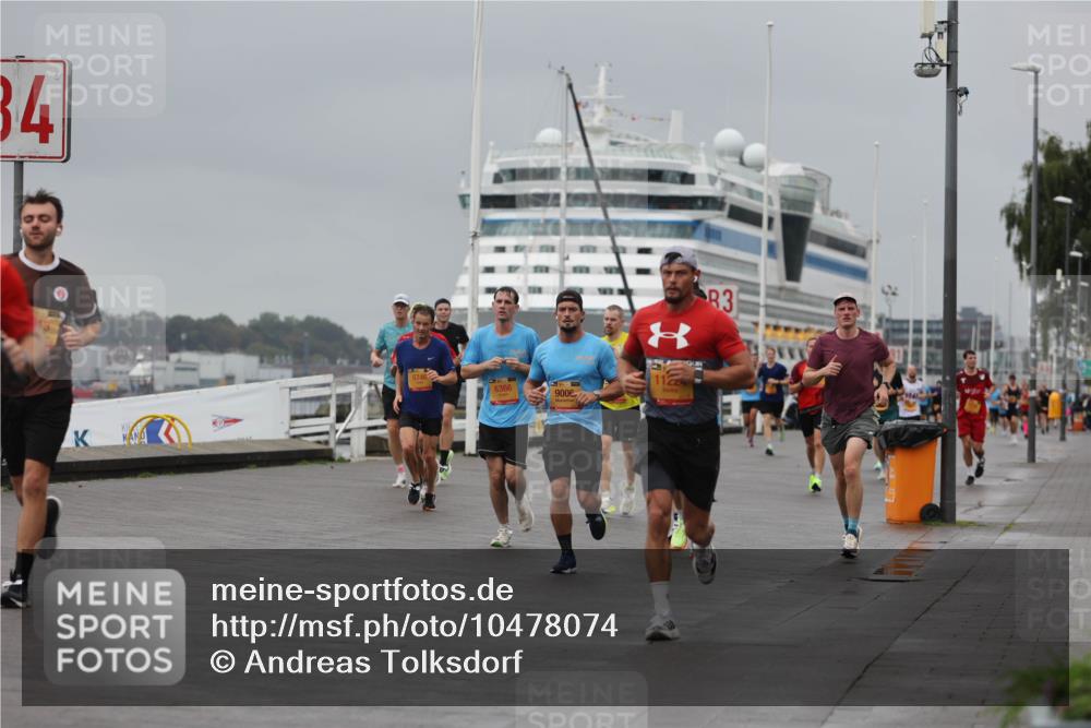 13.09.2026 - Kiel Lauf Andreas Tolksdorf http://msf.ph/oto/10478074 13.09.2026 11:51:10 Kiellinie 34, 57462, 6366, 9006, 3 meine-sportfotos.de