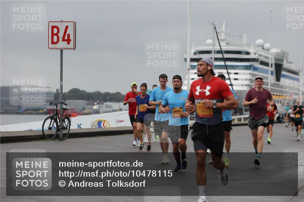 13.09.2026 - Kiel Lauf Andreas Tolksdorf http://msf.ph/oto/10478115 13.09.2026 11:51:11 Kiellinie 4, 5746, 39, 9006, 1122 meine-sportfotos.de
