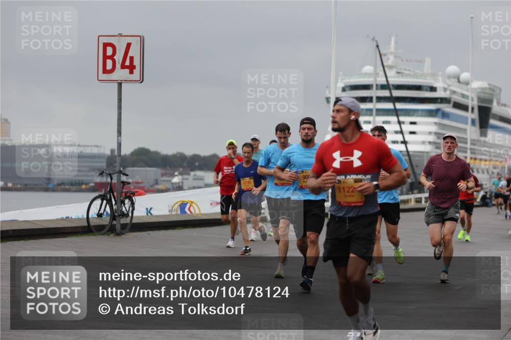 13.09.2026 - Kiel Lauf Andreas Tolksdorf http://msf.ph/oto/10478124 13.09.2026 11:51:11 Kiellinie 4, 5746, 90, 35, 1122 meine-sportfotos.de