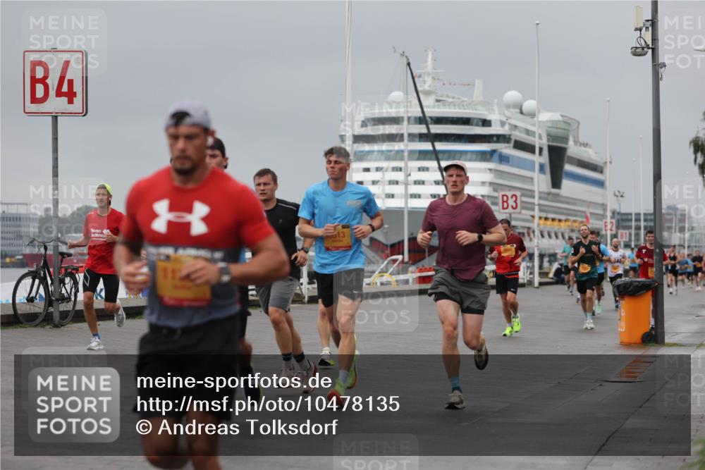13.09.2026 - Kiel Lauf Andreas Tolksdorf http://msf.ph/oto/10478135 13.09.2026 11:51:12 Kiellinie 4, 13, 3 meine-sportfotos.de