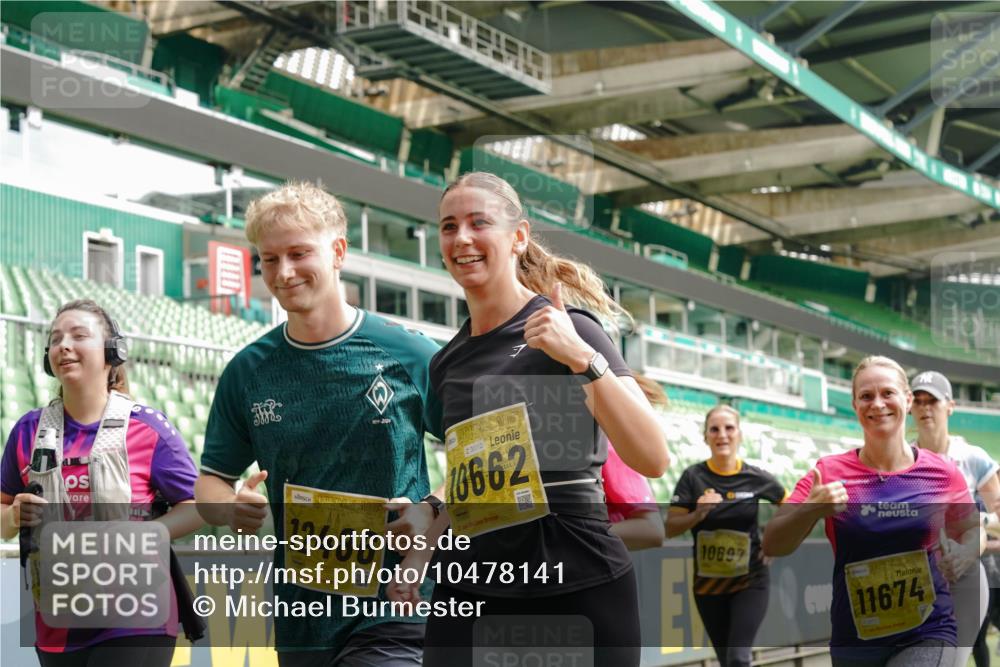 13.09.2026 - 21. swb-Marathon Bremen Michael Burmester http://msf.ph/oto/10478141 13.09.2026 10:40:15 Laufen im Stadion 10135, 10138, 10139, 10155, 10156, 10169, 10204, 10213, 10217, 10229, 10234, 10238, 10279, 10280, 10299, 10313, 10314, 10321, 10354, 10360, 10363, 10364, 10378, 10386, 10404, 10406, 10417, 10424, 10435, 10455, 10457, 10469, 10483, 10484, 10493, 10501, 10505, 10510, 10511, 10545, 10556, 10570, 10576, 10580, 10582, 10586, 10595, 10599, 10609, 10611, 10616, 10619, 10630, 10653, 10660, 10662, 10664, 10686, 10694, 10696, 10712, 10737, 10743, 10751, 10766 meine-sportfotos.de