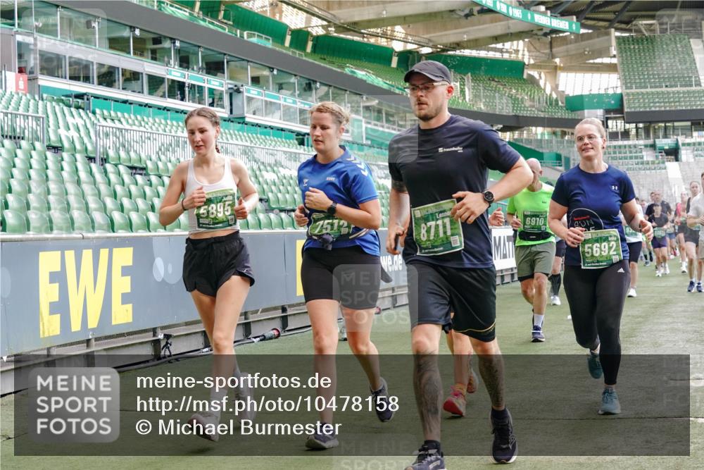 13.09.2026 - 21. swb-Marathon Bremen Michael Burmester http://msf.ph/oto/10478158 13.09.2026 13:17:47 Laufen im Stadion 134, 153, 267, 271, 311, 404, 449, 546, 588, 732, 753, 837, 990, 1057, 1424, 1425, 1465, 1539, 1790, 1813, 1825, 1844, 1868, 1987, 2056, 2067, 2096, 2123, 2259, 2357, 2358, 2363, 2381, 2389, 2419, 2532, 2550, 2562, 2586, 2601, 2614, 2647, 2655, 2778, 2797, 2821, 2849, 2857, 2879, 2880, 2893, 2974, 2984, 2996, 2999, 3096, 3100, 3104, 3146, 3180, 3195, 3210, 3213, 3314, 3337, 3366, 3421, 3431, 3476, 3479, 3501, 3506, 3537, 3548, 3633, 3654, 3740, 4478 meine-sportfotos.de