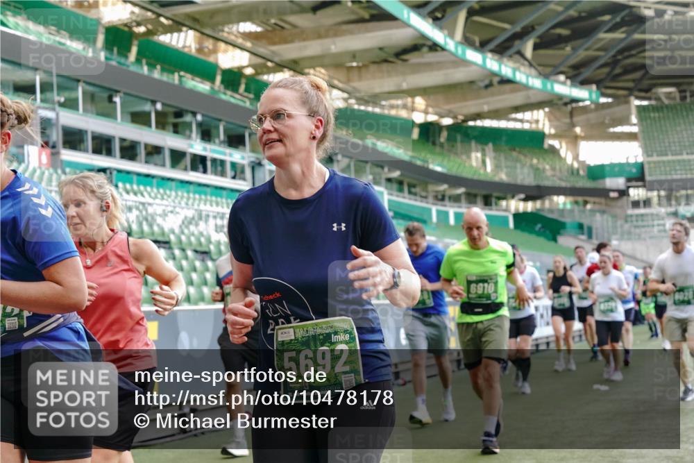 13.09.2026 - 21. swb-Marathon Bremen Michael Burmester http://msf.ph/oto/10478178 13.09.2026 13:17:49 Laufen im Stadion 134, 153, 267, 271, 311, 404, 449, 546, 588, 732, 753, 837, 990, 1057, 1424, 1425, 1465, 1539, 1790, 1813, 1825, 1844, 1868, 1987, 2056, 2067, 2096, 2123, 2137, 2259, 2294, 2357, 2358, 2363, 2381, 2389, 2419, 2453, 2532, 2550, 2562, 2586, 2601, 2614, 2647, 2655, 2778, 2797, 2821, 2849, 2857, 2879, 2880, 2893, 2974, 2984, 2996, 2999, 3096, 3100, 3104, 3146, 3180, 3195, 3210, 3213, 3314, 3337, 3366, 3421, 3431, 3476, 3479, 3501, 3506, 3537, 3548, 3633, 3654, 3740, 4478 meine-sportfotos.de