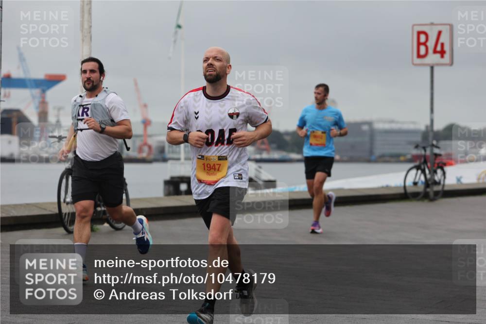 13.09.2026 - Kiel Lauf Andreas Tolksdorf http://msf.ph/oto/10478179 13.09.2026 11:51:29 Kiellinie 1947, 4 meine-sportfotos.de
