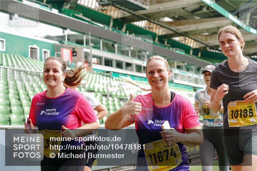 13.09.2026 - 21. swb-Marathon Bremen Michael Burmester http://msf.ph/oto/10478181 13.09.2026 10:40:16 Laufen im Stadion 10135, 10138, 10139, 10155, 10156, 10169, 10204, 10213, 10217, 10229, 10234, 10238, 10279, 10280, 10299, 10313, 10314, 10321, 10354, 10360, 10363, 10364, 10378, 10386, 10404, 10406, 10417, 10424, 10435, 10455, 10457, 10469, 10483, 10484, 10493, 10501, 10505, 10510, 10511, 10545, 10556, 10570, 10576, 10580, 10582, 10586, 10595, 10599, 10609, 10611, 10616, 10619, 10630, 10653, 10660, 10662, 10664, 10686, 10694, 10696, 10712, 10737, 10743, 10751, 10766 meine-sportfotos.de