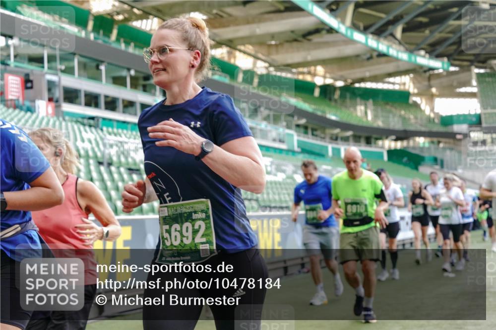 13.09.2026 - 21. swb-Marathon Bremen Michael Burmester http://msf.ph/oto/10478184 13.09.2026 13:17:49 Laufen im Stadion 134, 153, 267, 271, 311, 404, 449, 546, 588, 732, 753, 837, 990, 1057, 1424, 1425, 1465, 1539, 1790, 1813, 1825, 1844, 1868, 1987, 2056, 2067, 2096, 2123, 2137, 2259, 2294, 2357, 2358, 2363, 2381, 2389, 2419, 2453, 2532, 2550, 2562, 2586, 2601, 2614, 2647, 2655, 2778, 2797, 2821, 2849, 2857, 2879, 2880, 2893, 2974, 2984, 2996, 2999, 3096, 3100, 3104, 3146, 3180, 3195, 3210, 3213, 3314, 3337, 3366, 3421, 3431, 3476, 3479, 3501, 3506, 3537, 3548, 3633, 3654, 3740, 4478 meine-sportfotos.de