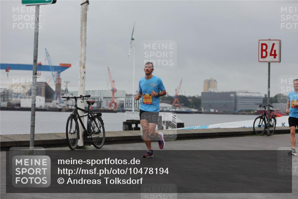 13.09.2026 - Kiel Lauf Andreas Tolksdorf http://msf.ph/oto/10478194 13.09.2026 11:51:30 Kiellinie 9662, 4 meine-sportfotos.de