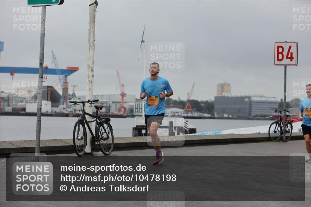 13.09.2026 - Kiel Lauf Andreas Tolksdorf http://msf.ph/oto/10478198 13.09.2026 11:51:30 Kiellinie 9662, 4, 1814 meine-sportfotos.de