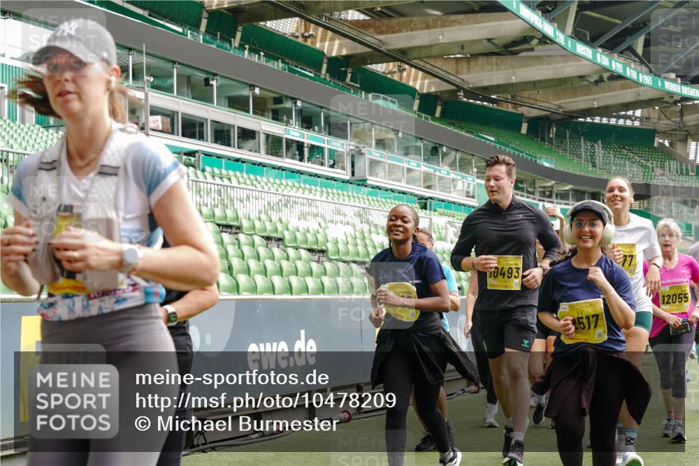 13.09.2026 - 21. swb-Marathon Bremen Michael Burmester http://msf.ph/oto/10478209 13.09.2026 10:40:18 Laufen im Stadion 10135, 10138, 10139, 10155, 10156, 10169, 10204, 10213, 10217, 10229, 10234, 10238, 10279, 10280, 10299, 10313, 10314, 10321, 10354, 10360, 10363, 10364, 10378, 10386, 10404, 10406, 10417, 10424, 10435, 10455, 10457, 10469, 10483, 10484, 10493, 10501, 10505, 10510, 10511, 10545, 10556, 10570, 10576, 10580, 10582, 10586, 10595, 10599, 10609, 10611, 10616, 10619, 10630, 10653, 10660, 10662, 10664, 10686, 10694, 10696, 10706, 10712, 10737, 10743, 10751, 10766 meine-sportfotos.de