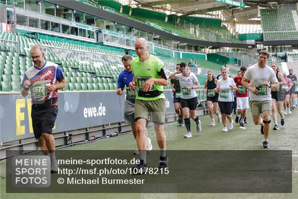 13.09.2026 - 21. swb-Marathon Bremen Michael Burmester http://msf.ph/oto/10478215 13.09.2026 13:17:50 Laufen im Stadion 134, 153, 267, 271, 311, 404, 449, 546, 588, 732, 753, 837, 990, 1057, 1424, 1425, 1465, 1539, 1790, 1813, 1825, 1844, 1868, 1987, 2056, 2067, 2096, 2123, 2137, 2259, 2294, 2357, 2358, 2363, 2381, 2389, 2419, 2453, 2532, 2550, 2562, 2586, 2601, 2614, 2647, 2655, 2778, 2797, 2821, 2849, 2857, 2879, 2880, 2893, 2974, 2984, 2996, 2999, 3096, 3100, 3104, 3146, 3180, 3195, 3210, 3213, 3314, 3337, 3366, 3421, 3431, 3476, 3479, 3501, 3506, 3537, 3548, 3633, 3654, 3740, 4478 meine-sportfotos.de