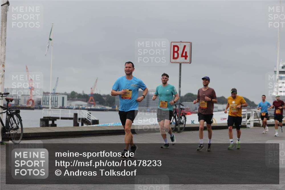13.09.2026 - Kiel Lauf Andreas Tolksdorf http://msf.ph/oto/10478233 13.09.2026 11:51:31 Kiellinie 4, 7570, 3921, 6043 meine-sportfotos.de